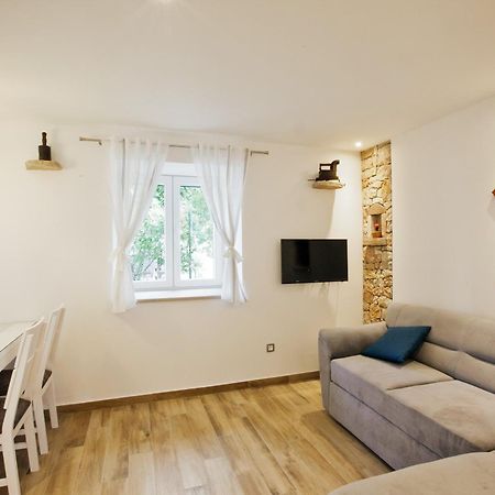 Paradise Stone Apartments Bol Kültér fotó