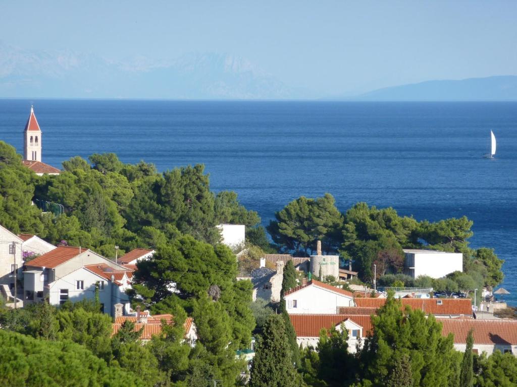 Paradise Stone Apartments Bol Kültér fotó